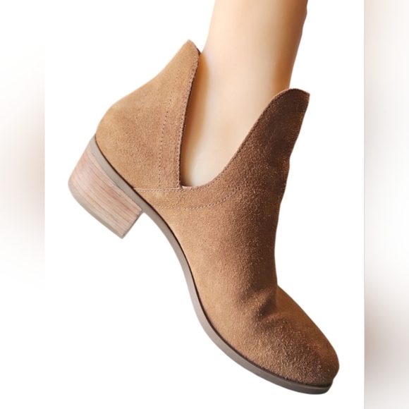 Coconuts by Matisse Women's Tan Suede Ankle Boots​ - Picture 1 of 9